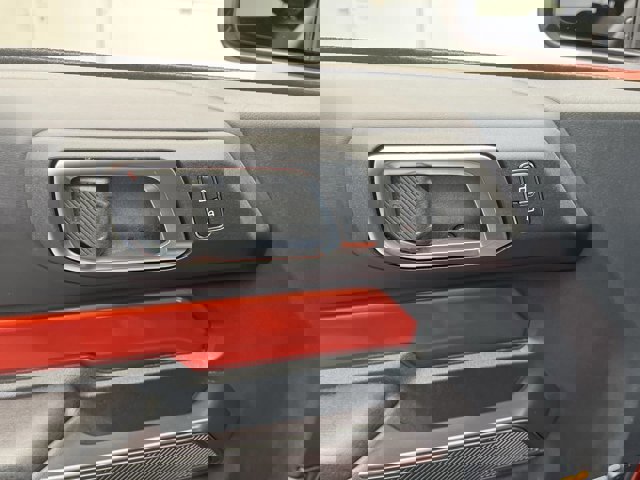 Certified 2024 Ford Bronco Badlands image 15