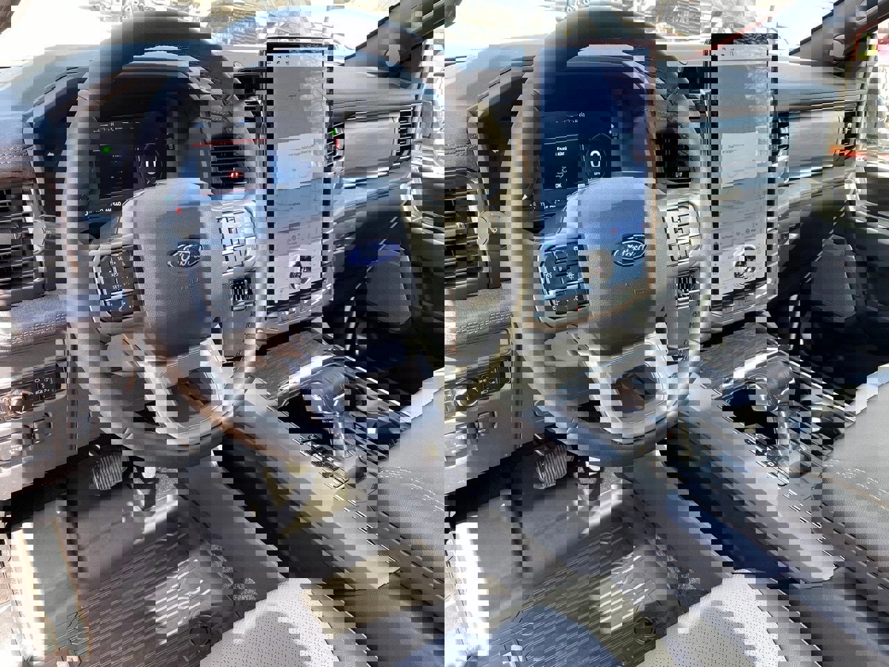 Certified 2025 Ford F150 Lightning Lariat image 33