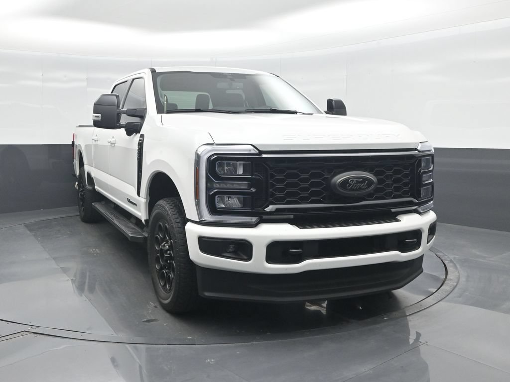 Certified 2025 Ford F250 Lariat w/ Black Appearance Package AWD/4WD image 8