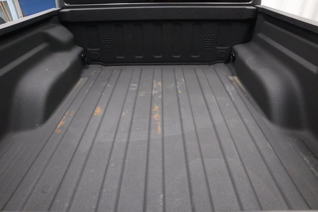 Used 2024 Jeep Gladiator Sport AWD/4WD image 13