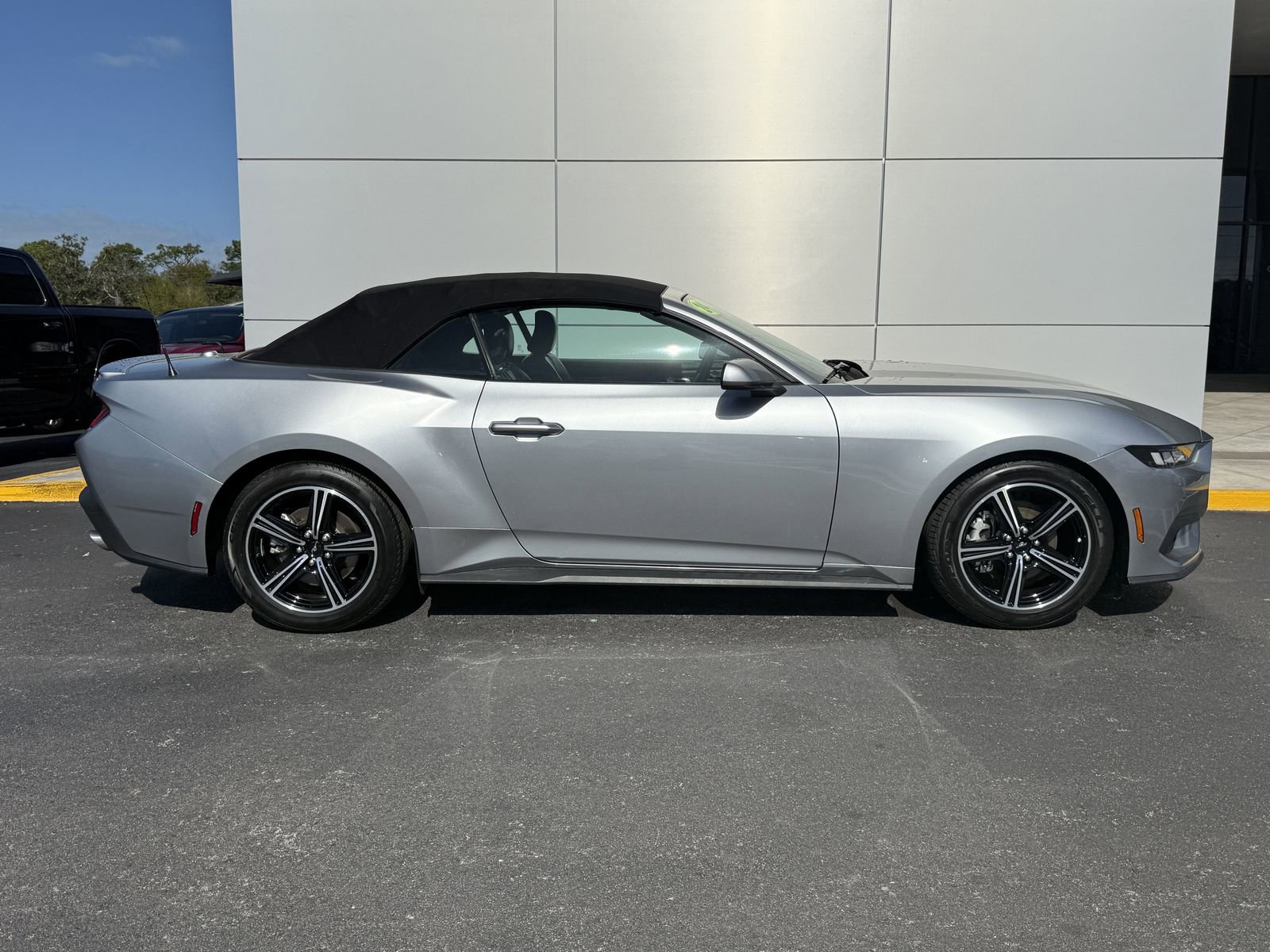 Certified 2024 Ford Mustang Premium image 3