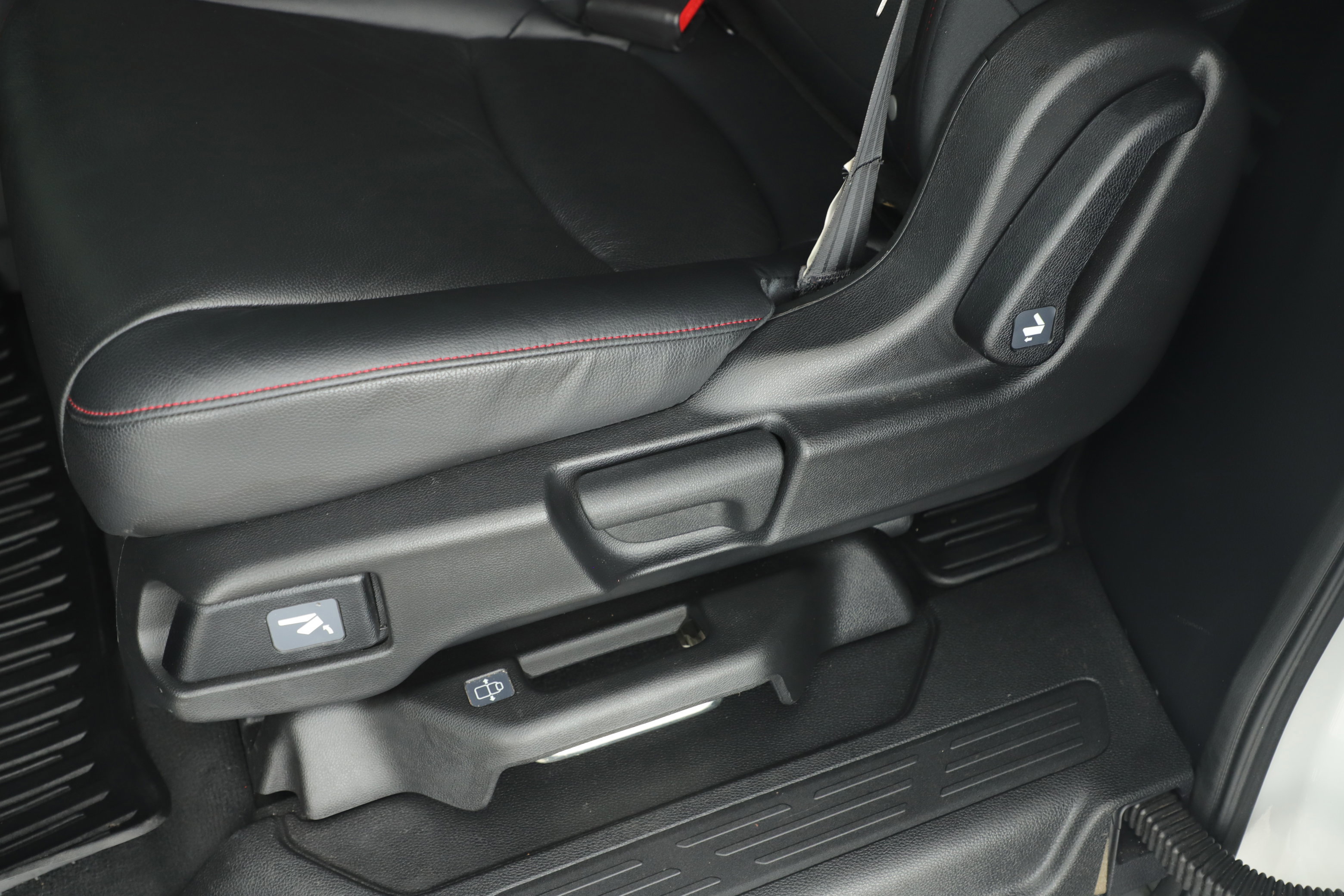 Used 2023 Honda Odyssey Sport image 25