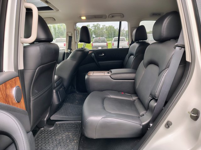 Used 2024 Nissan Armada SL w/ Captain's Chairs Package AWD/4WD image 13