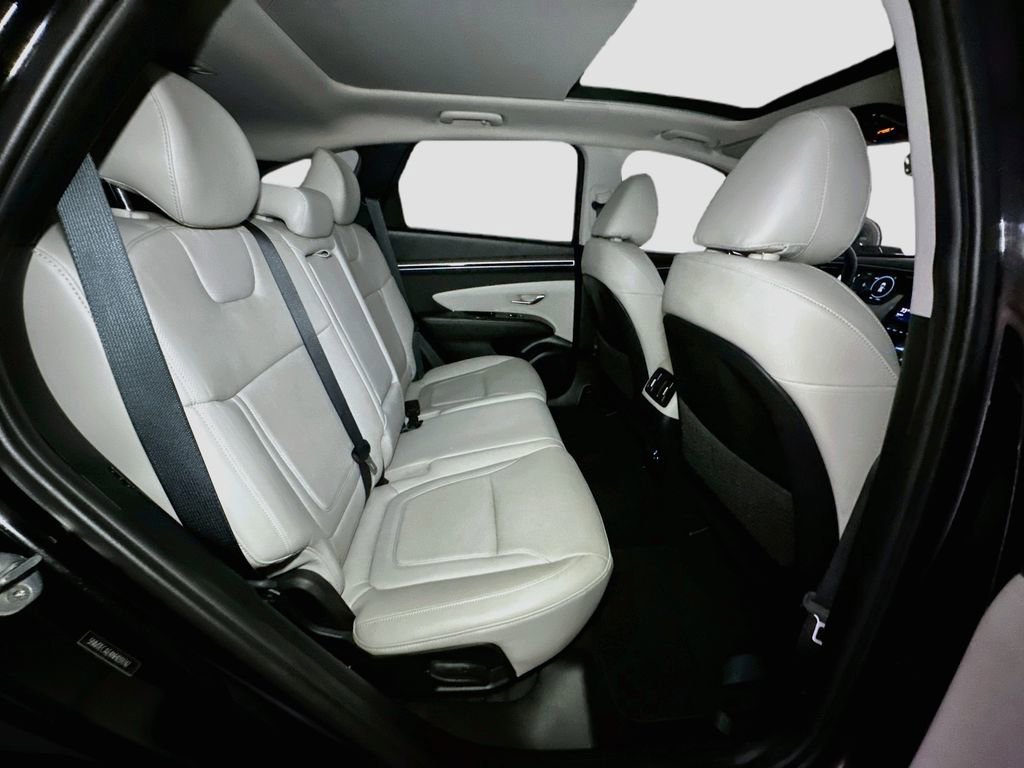 Used 2022 Hyundai Tucson Limited w/ Cargo Package AWD/4WD image 35