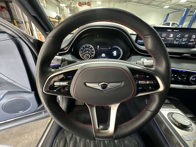 Used 2022 Genesis GV70 3.5T Sport w/ Sport Advanced Package AWD/4WD image 15