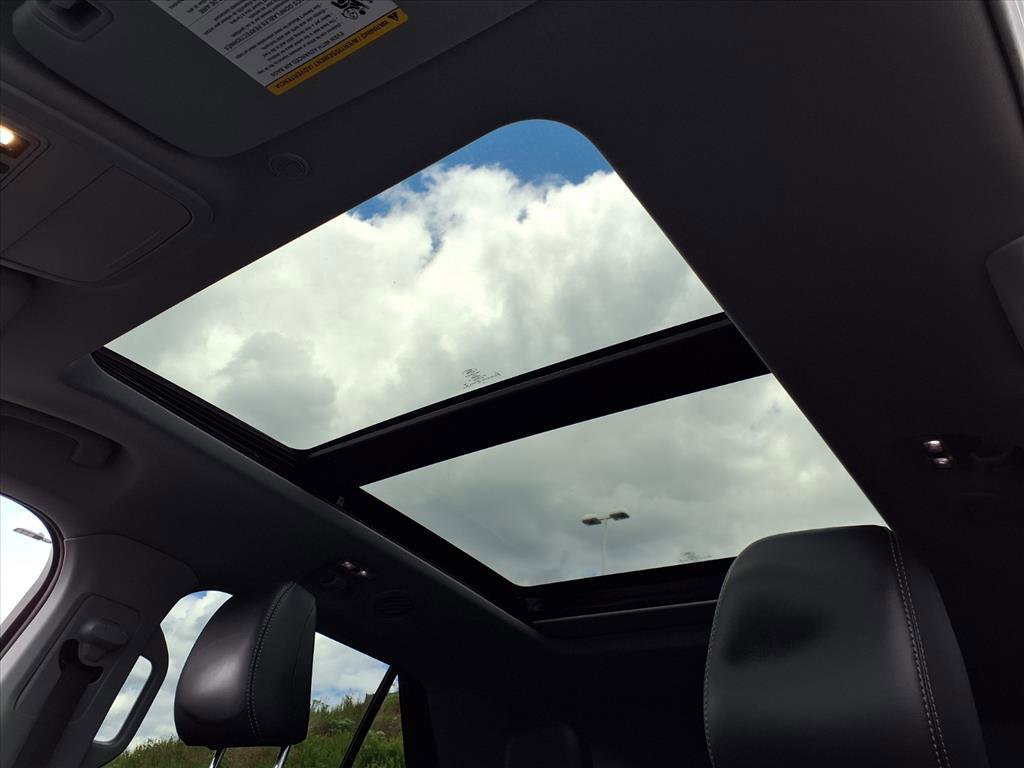 Certified 2022 Ford Explorer XLT w/ Equipment Group 202A image 14