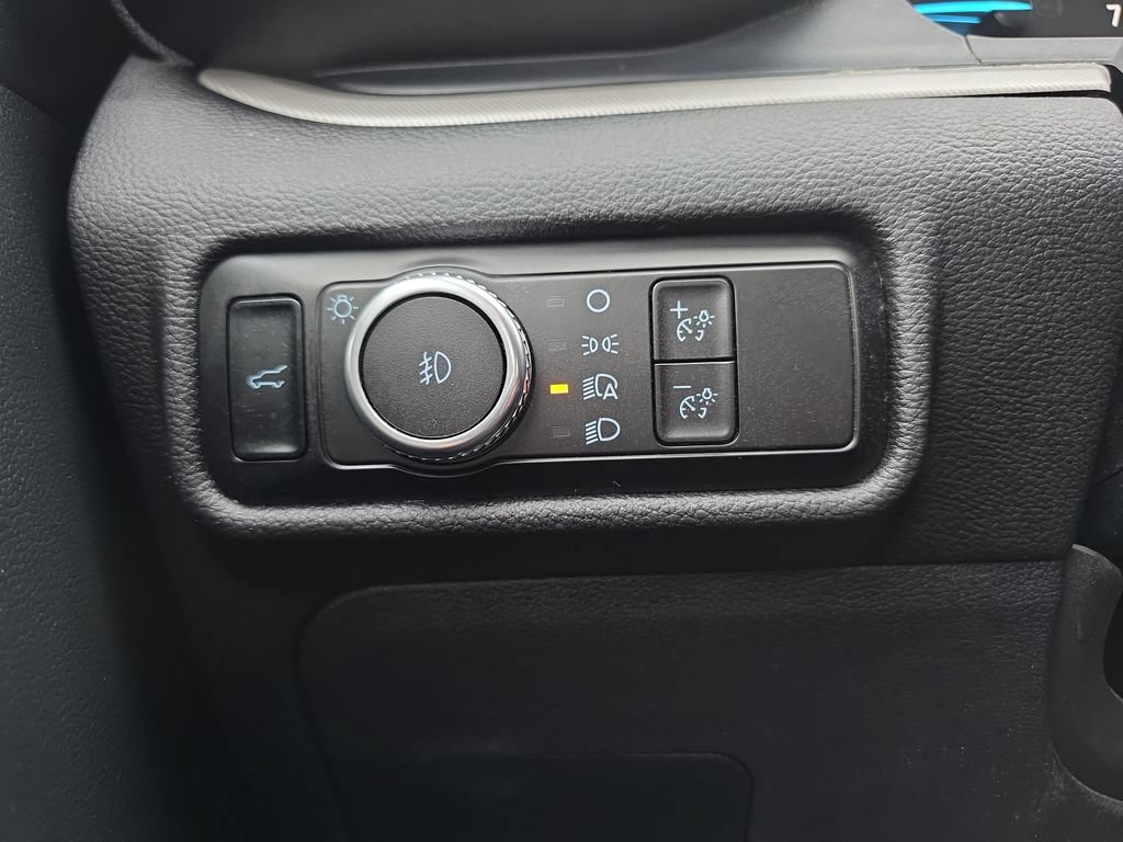 Certified 2023 Ford Explorer XLT w/ Equipment Group 202A AWD/4WD image 42