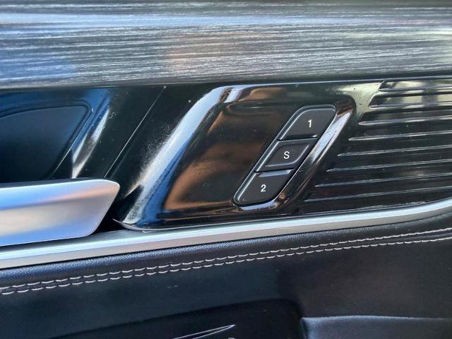 Used 2024 Jeep Wagoneer L Series II w/ Flexible Seating Group AWD/4WD image 22