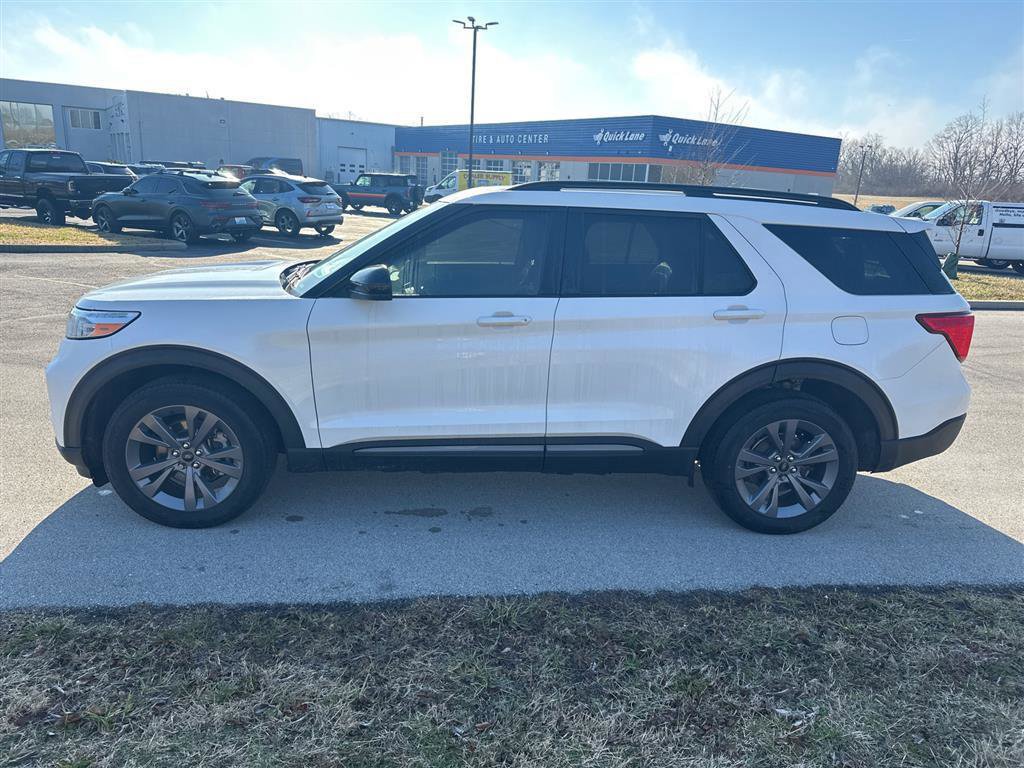 Certified 2023 Ford Explorer XLT w/ Equipment Group 202A image 6