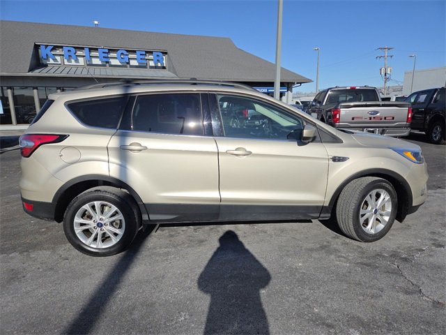 Certified 2018 Ford Escape SE w/ SE Sync 3 Package image 6