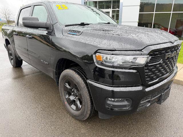 Used 2025 RAM 1500 Tradesman w/ Night Edition AWD/4WD image 4