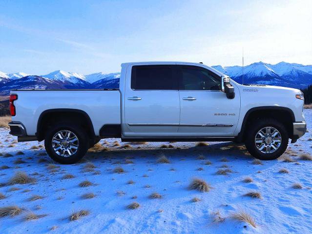 Used 2024 Chevrolet Silverado 2500 LTZ w/ LTZ Plus Package image 7