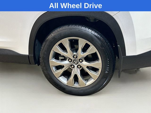 Used 2025 Toyota Grand Highlander AWD image 9