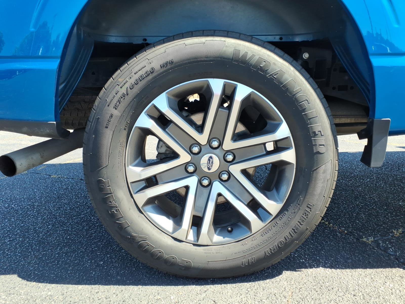 Certified 2021 Ford F150 XL w/ STX Appearance Package AWD/4WD image 10