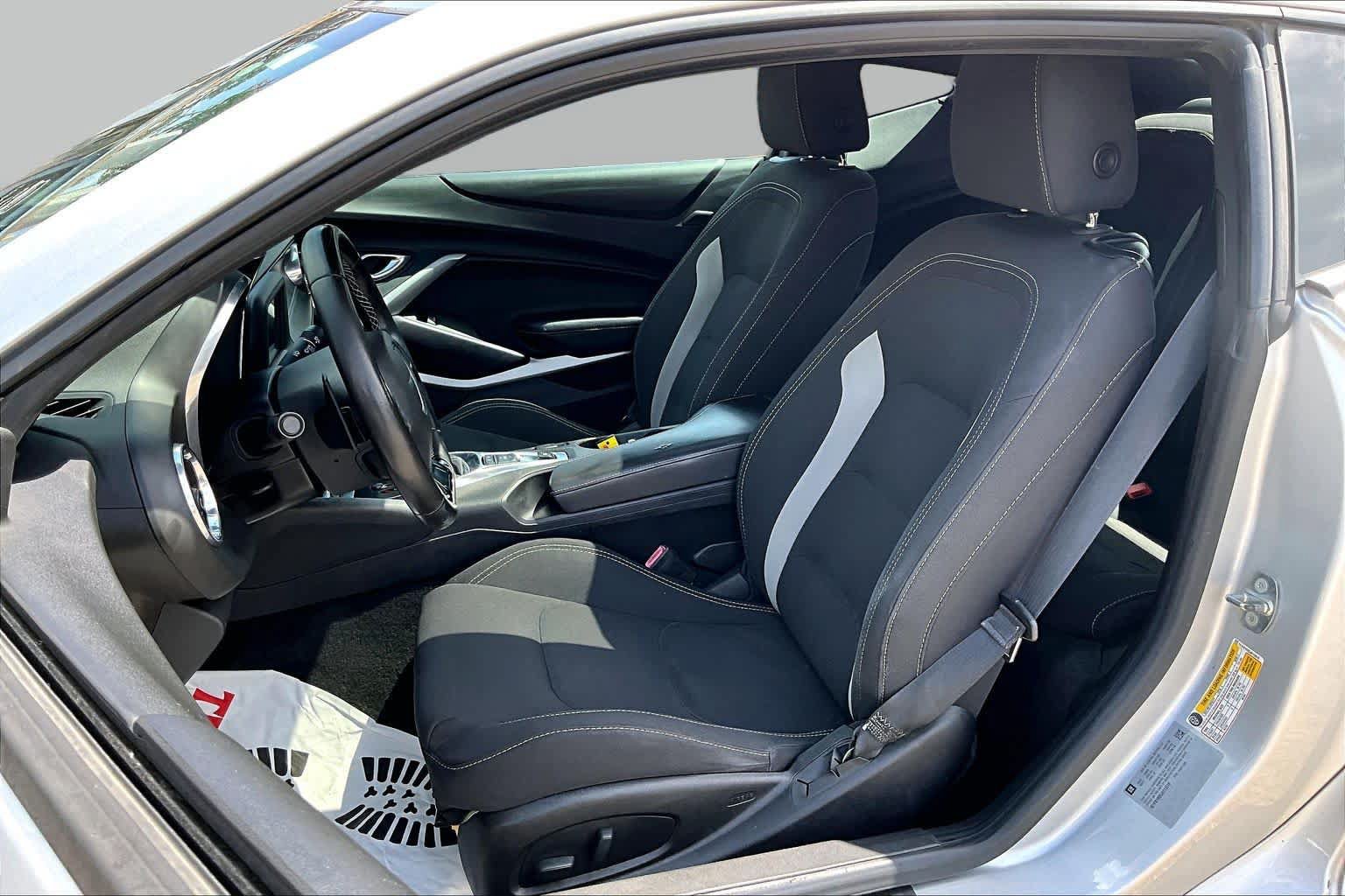 Used 2018 Chevrolet Camaro LT w/ Redline Edition RWD image 10