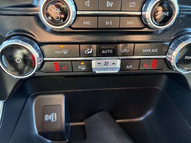 Certified 2023 Ford F150 XLT w/ Equipment Group 302A High image 27