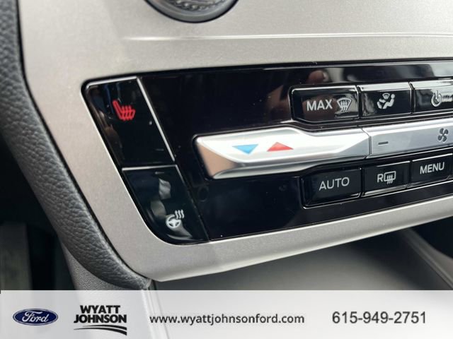 Certified 2022 Ford Explorer XLT w/ Equipment Group 202A image 33