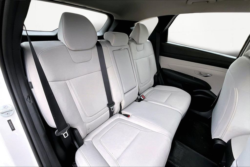 Used 2025 Hyundai Tucson SE FWD image 27