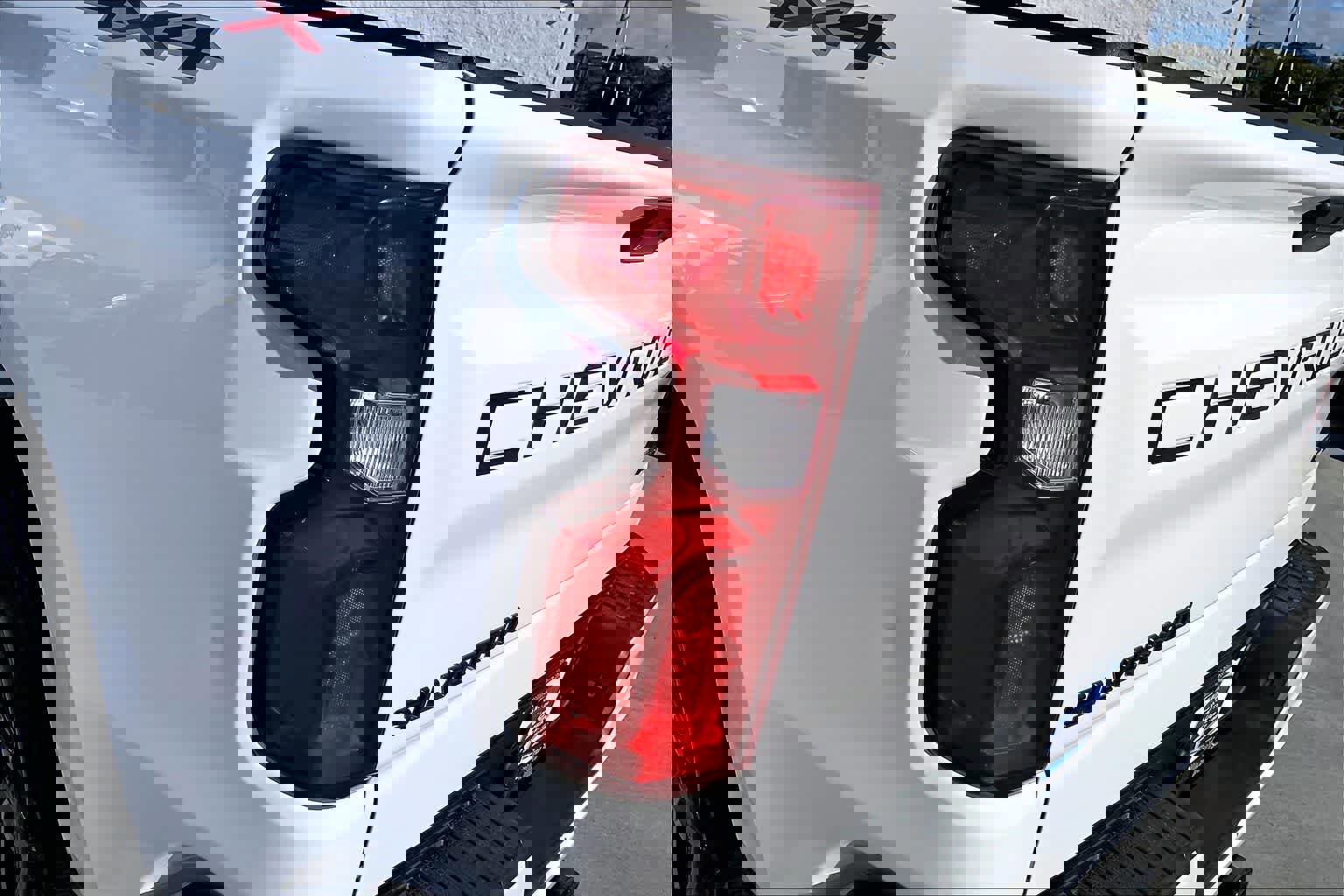 Used 2022 Chevrolet Silverado 1500 RST w/ LPO, Blackout Package image 32