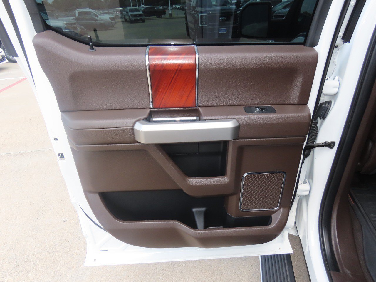 Certified 2020 Ford F150 King Ranch w/ Equipment Group 601A Luxury AWD/4WD image 18