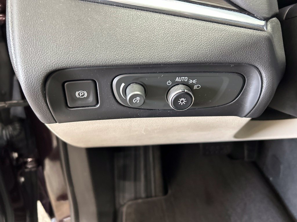 Used 2019 Buick Enclave Premium AWD/4WD image 13
