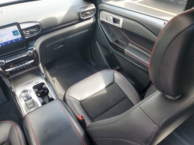 Certified 2024 Ford Explorer ST-Line w/ Class IV Trailer Tow Package image 30