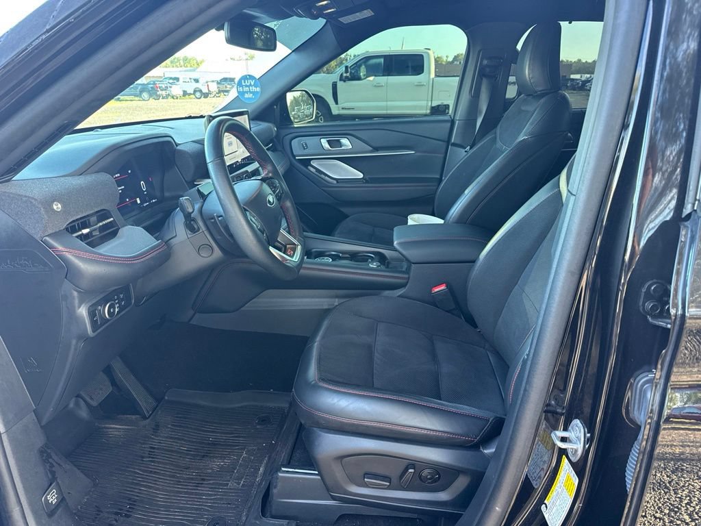 Certified 2025 Ford Explorer ST AWD/4WD image 10