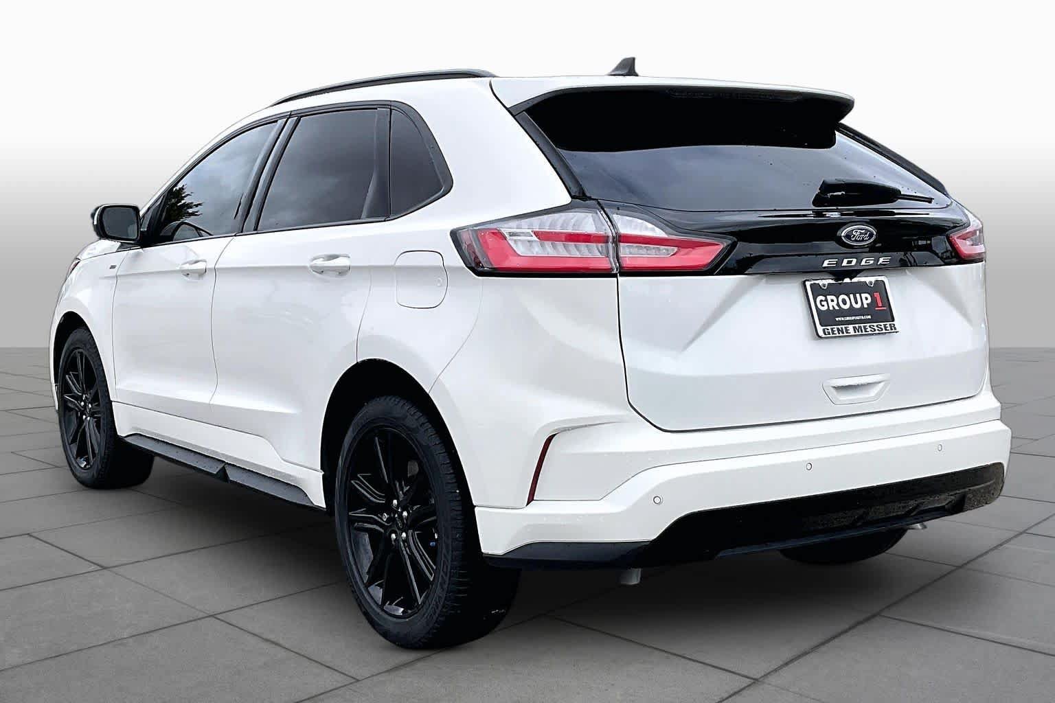 Certified 2024 Ford Edge ST-Line AWD/4WD image 11