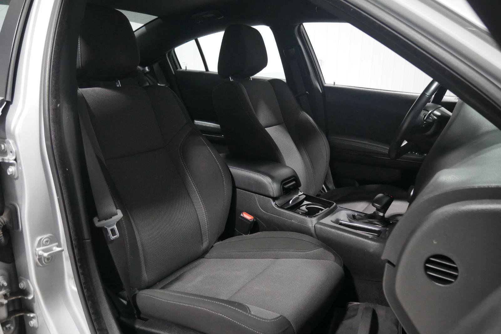 Used 2022 Dodge Charger SXT w/ Blacktop Package image 15