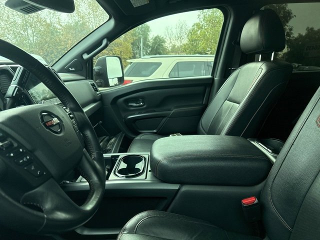 Used 2021 Nissan Titan PRO-4X w/ Pro-4x Convenience Package image 6