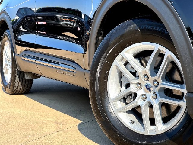 Certified 2026 Ford Explorer Active w/ Active Comfort Package RWD image 7