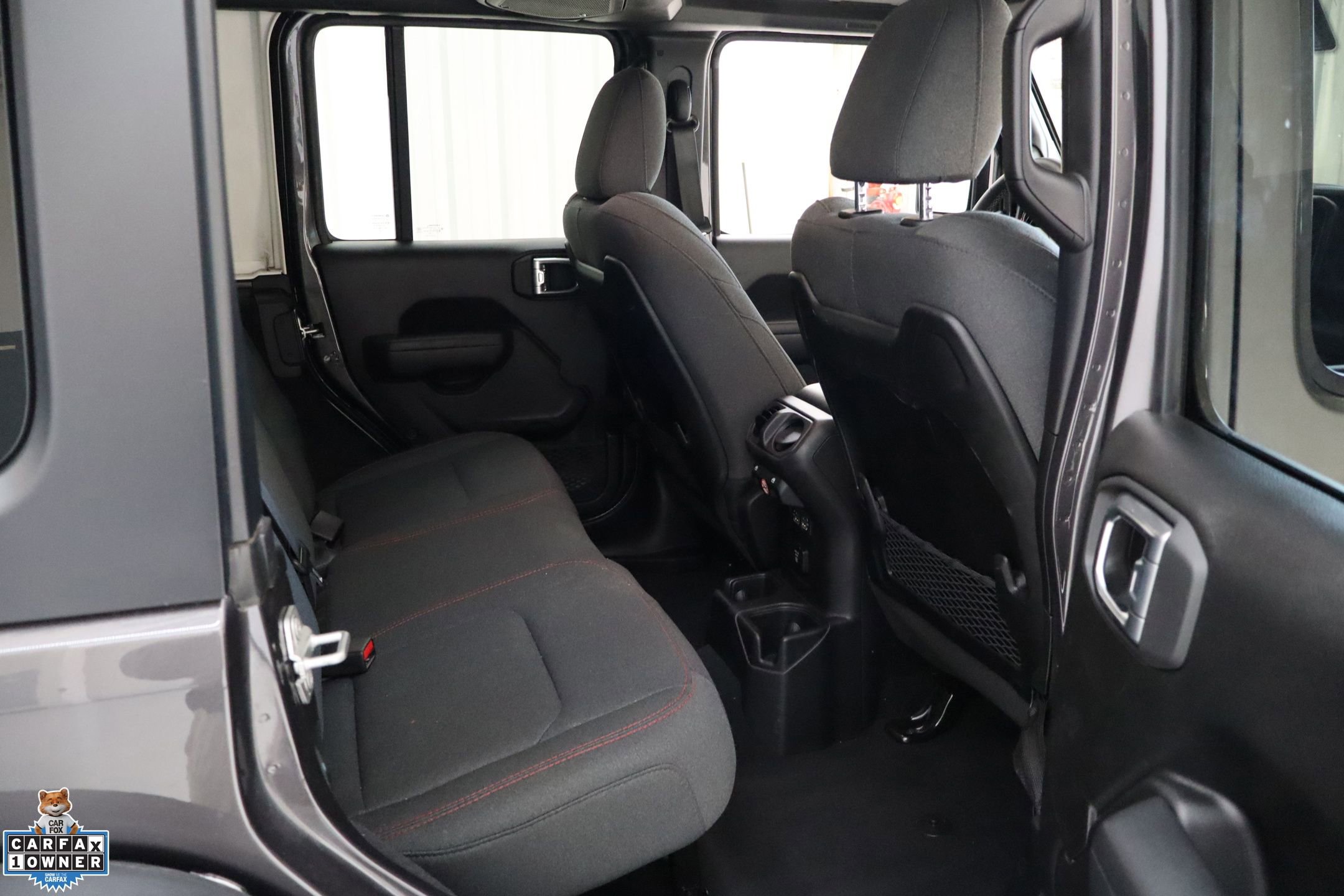 Used 2025 Jeep Wrangler Unlimited Rubicon image 28