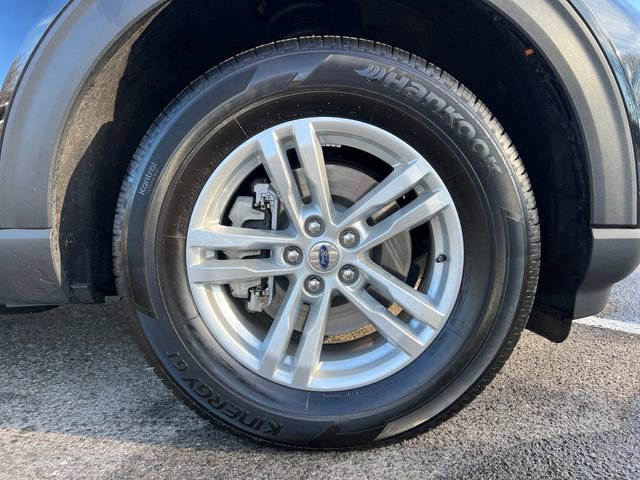 Certified 2023 Ford Explorer XLT w/ Equipment Group 202A image 13