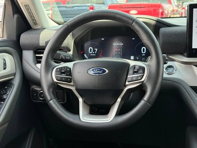Certified 2025 Ford Explorer Active w/ Active Comfort Package AWD/4WD image 7