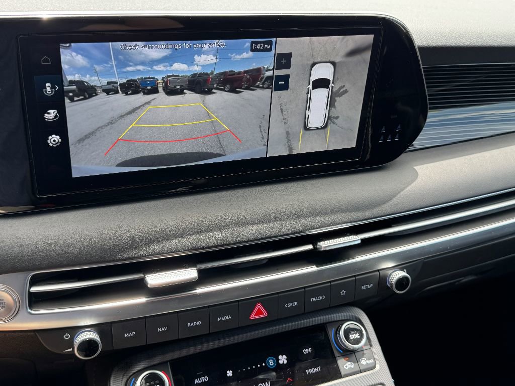 Used 2024 Hyundai Palisade Calligraphy image 18