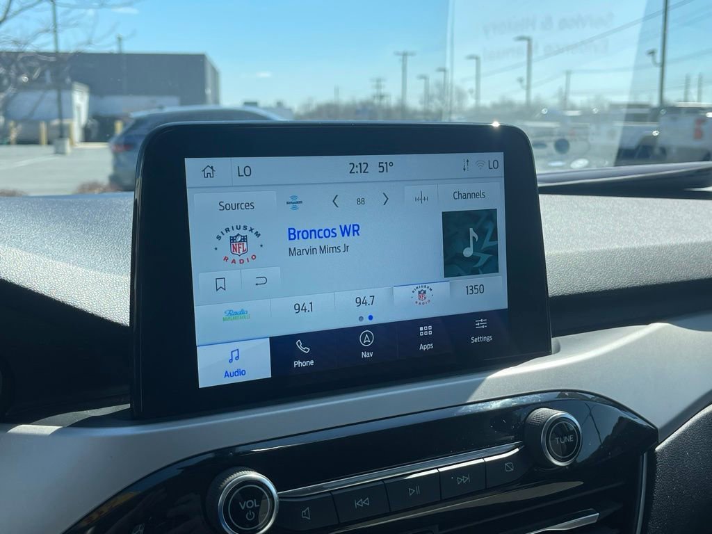 Certified 2022 Ford Escape SE w/ SE Sport Appearance Package image 34