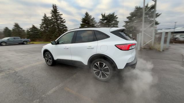 Certified 2022 Ford Escape SE w/ SE Sport Appearance Package image 7