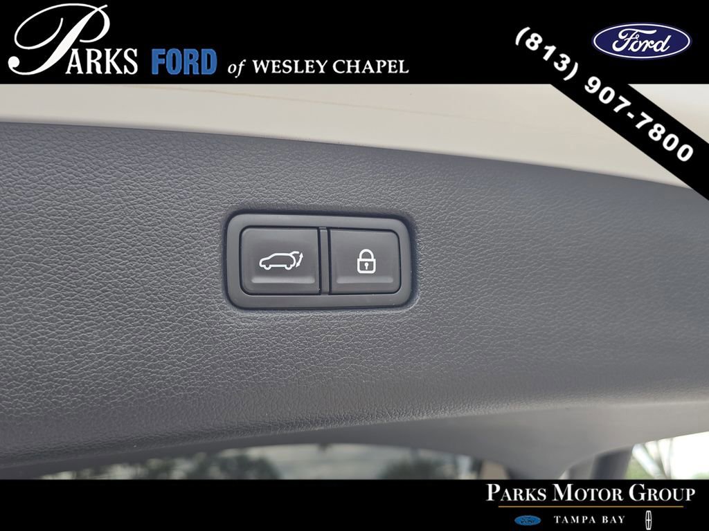 Used 2022 Genesis GV80 2.5T w/ Prestige Package 05 RWD image 9