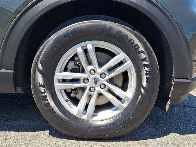 Certified 2023 Ford Explorer XLT w/ Equipment Group 202A AWD/4WD image 32