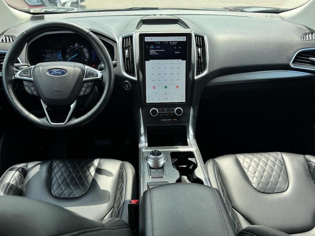 Certified 2024 Ford Edge Titanium AWD/4WD image 11
