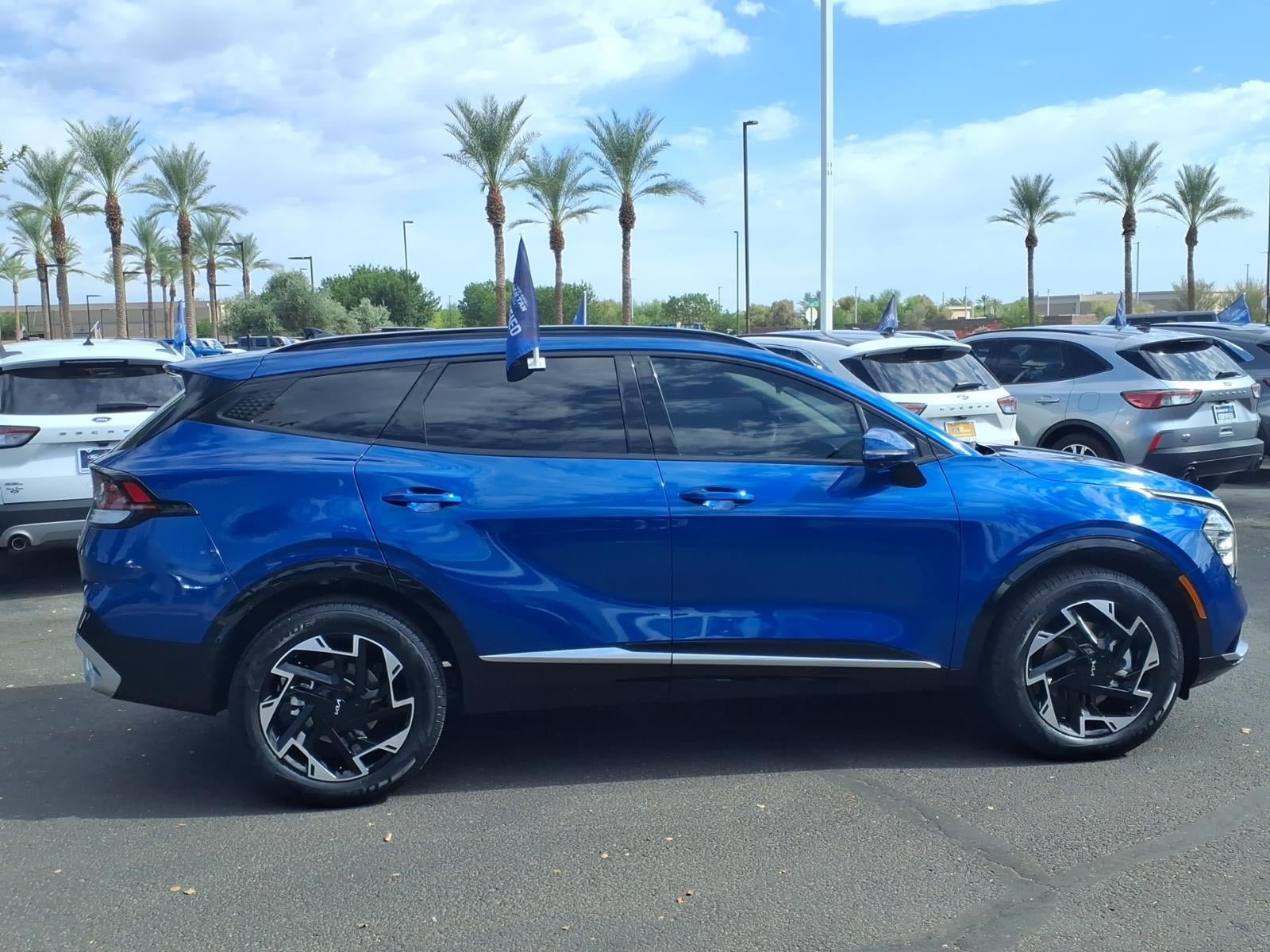 Used 2023 Kia Sportage SX AWD/4WD image 3