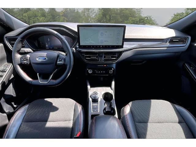 Certified 2025 Ford Escape ST-Line w/ Tech Pack #1 AWD/4WD image 7