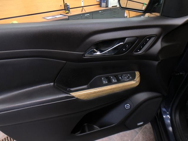 Used 2019 GMC Acadia Denali w/ Technology Package image 12