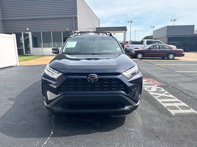 Used 2025 Toyota RAV4 XLE w/ Convenience Package FWD image 12