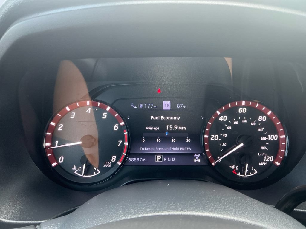 Used 2021 Nissan Titan PRO-4X w/ Pro-4x Convenience Package AWD/4WD image 19