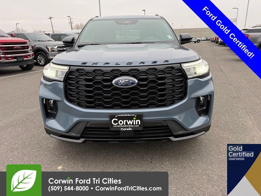 Certified 2025 Ford Explorer ST-Line image 8