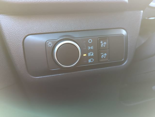 Certified 2025 Ford Escape Active AWD/4WD image 29