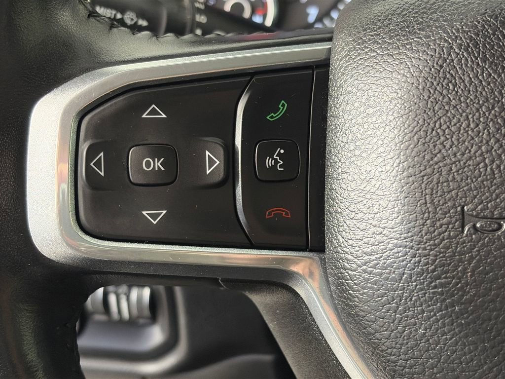 Used 2022 RAM 1500 Laramie AWD/4WD image 17