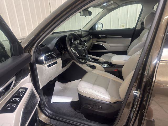Used 2022 Kia Telluride S FWD image 2
