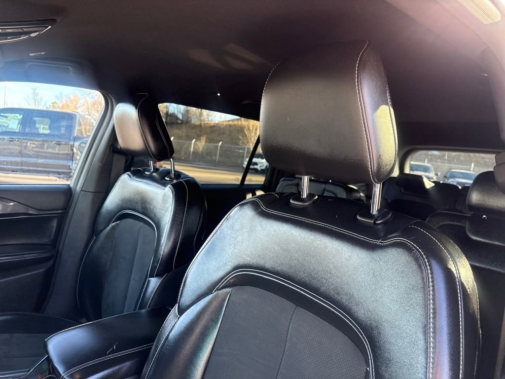 Used 2021 Jeep Grand Cherokee L Altitude image 13